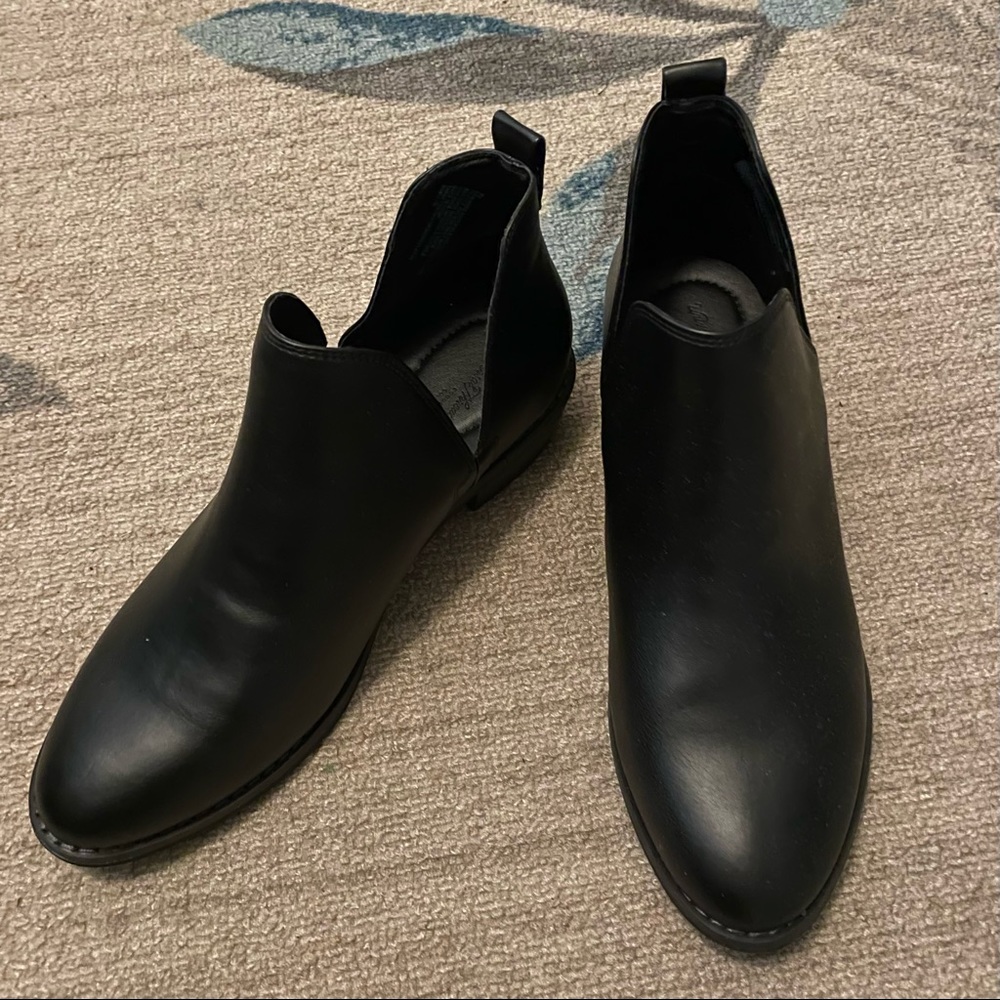 NWOT Black Booties